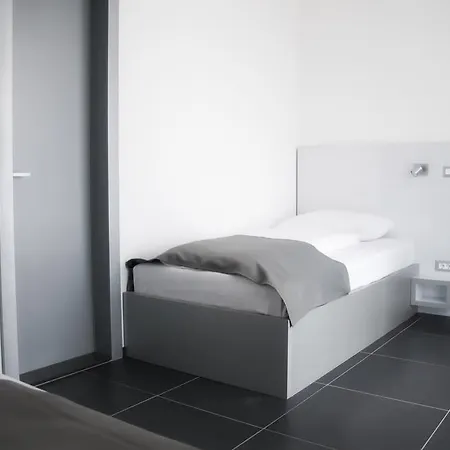 Whitehouse Apartament