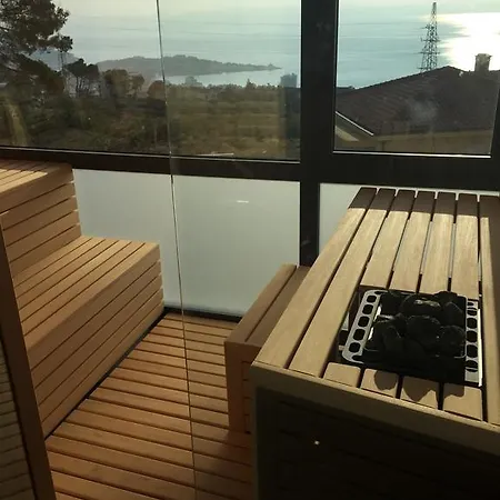 Whitehouse Lägenhet