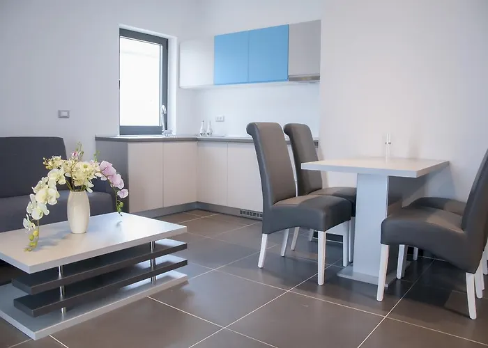 Whitehouse Appartement *