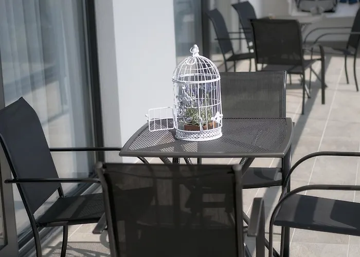 Whitehouse * 马卡尔斯卡