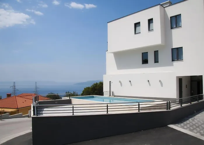 Appartement Whitehouse *