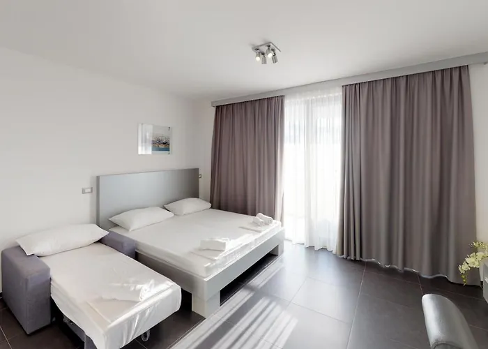 Whitehouse Appartement *